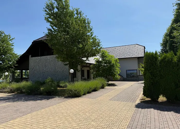 Villa Stone