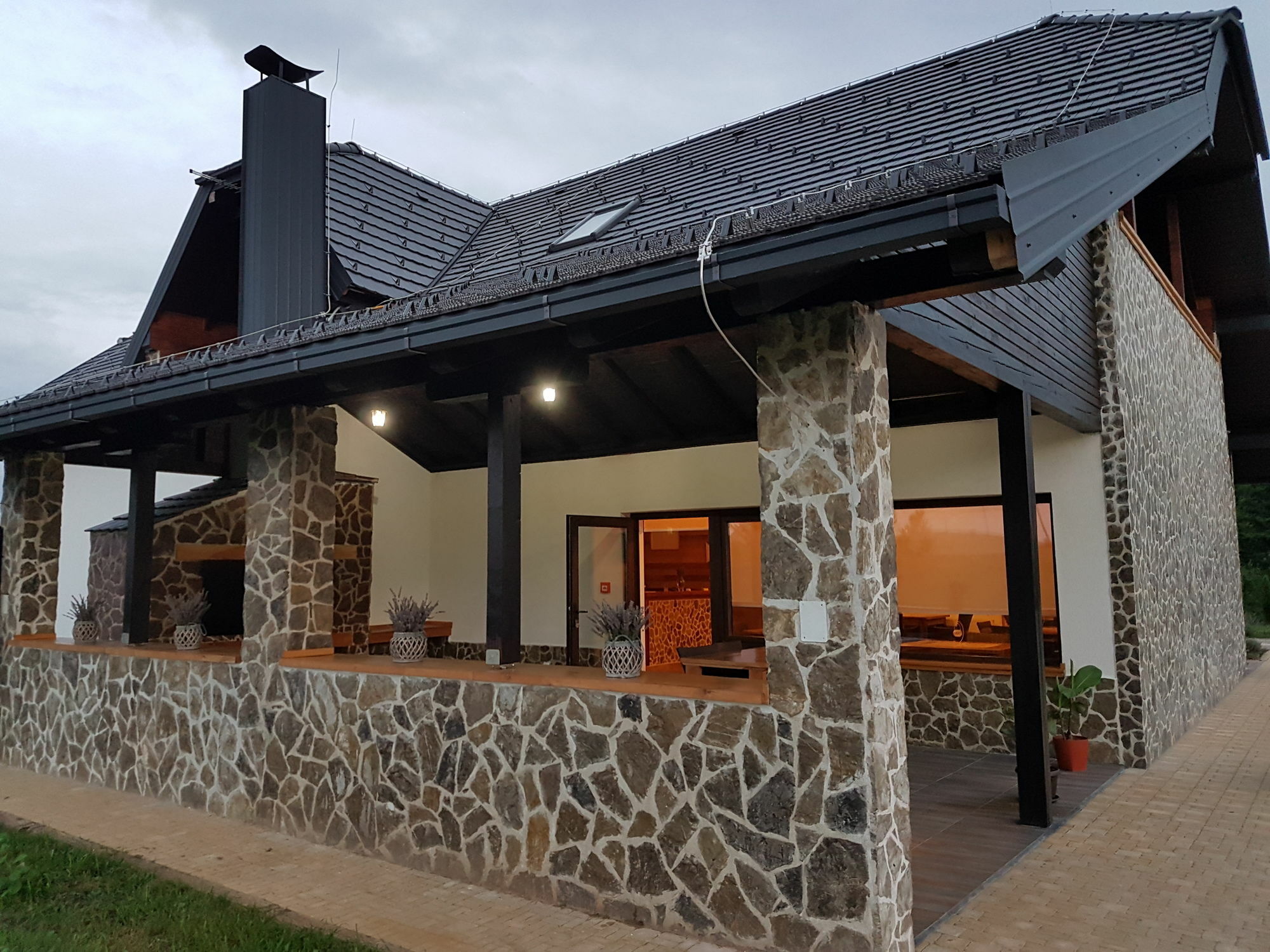 Stone Maison d'hôtes Rakovica